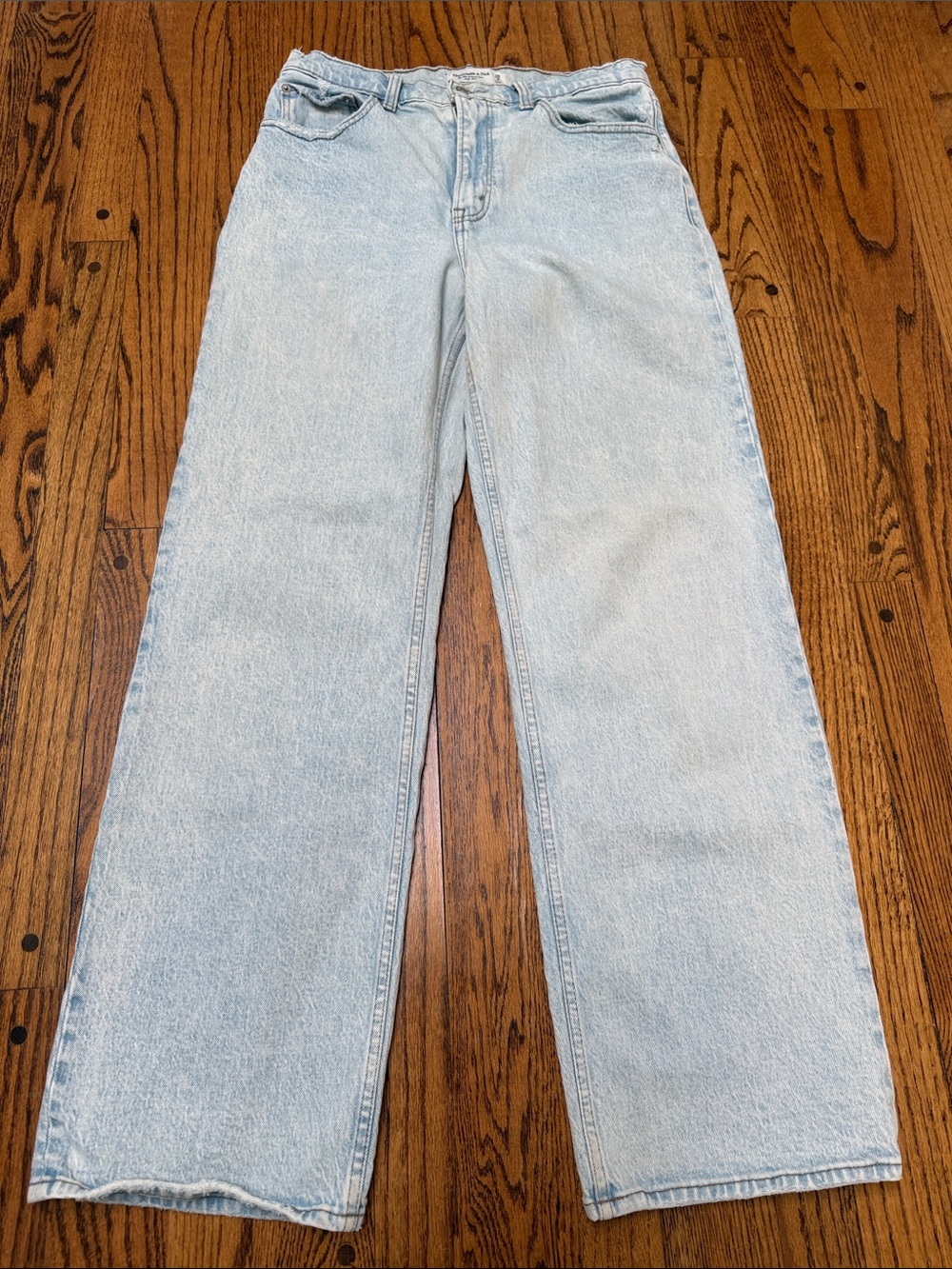 Abercrombie & FItch A&F sz 29 The 90s Relaxed High Rise jeans denim white wash